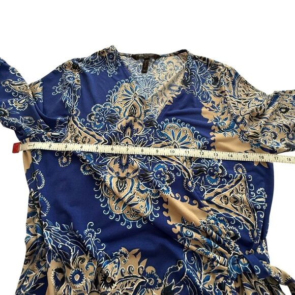 BCBGMaxAzria Blue and Tan Floral Wrap Dress - Picture 6 of 9